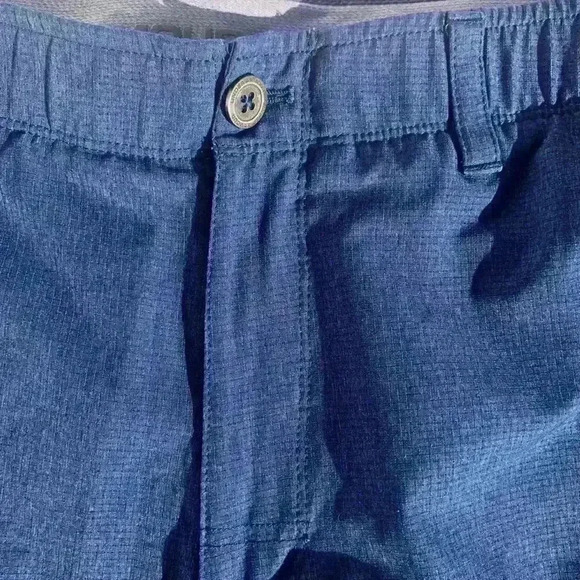 Under Armour Men HeatGear 11” Inseam Match Play Golf Shorts Navy Blue Size 38R - Picture 9 of 9